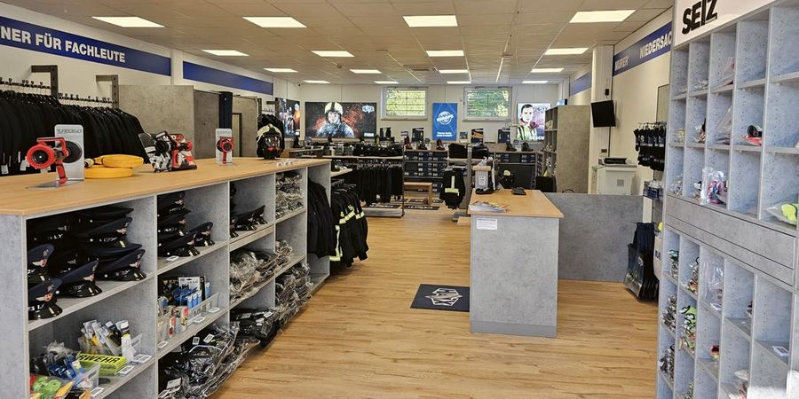 Die moderne Filiale von MURER in Hannover: Shop, Seminarraum und direkter Service für Feuerwehren aus der Region Die moderne Filiale von MURER in Hannover: Shop, Seminarraum und direkter Service für Feuerwehren aus der Region