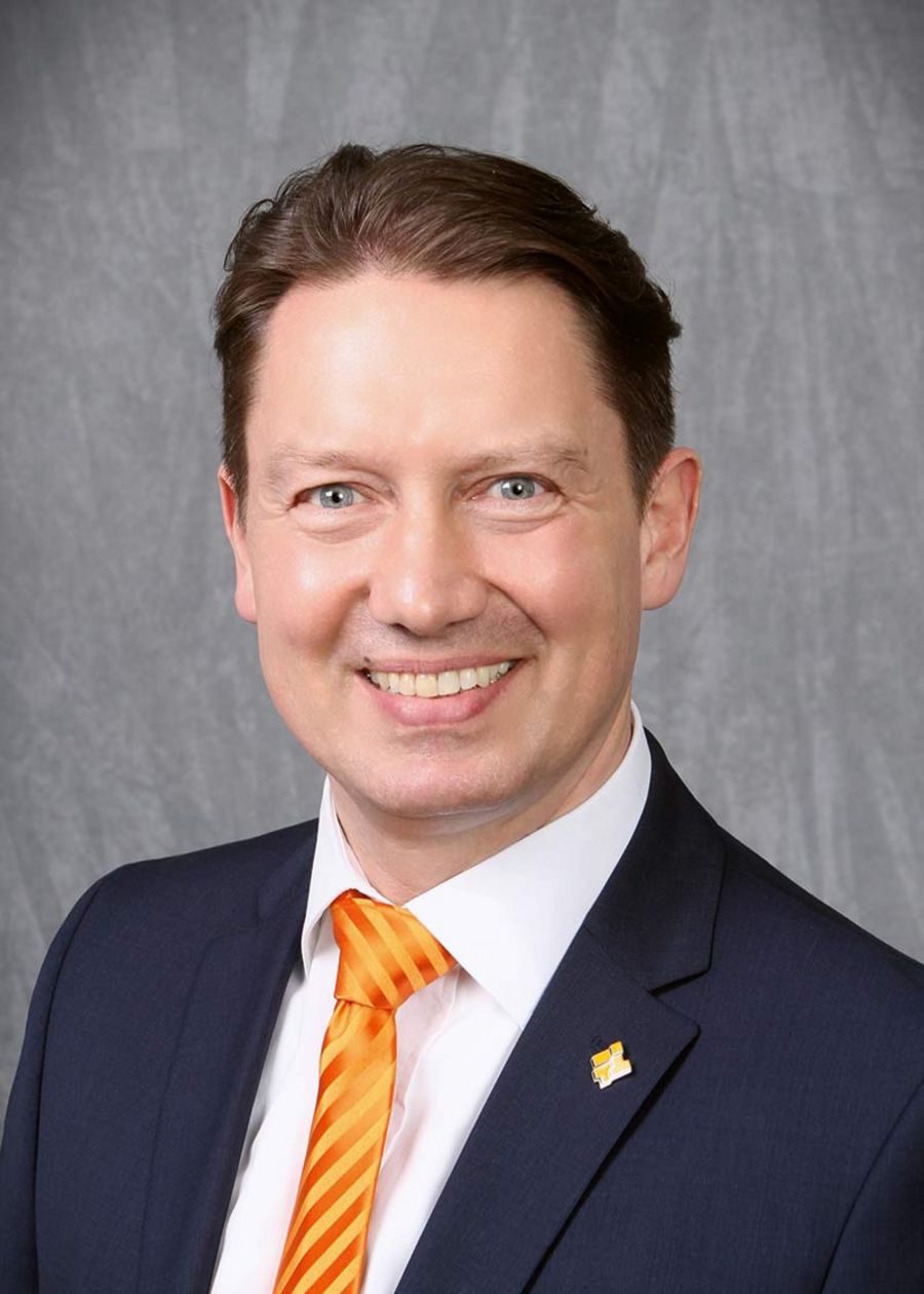 Peter Bauer, Geschäftsführer der Multi-Bauelemente Service Vertrieb von elektronischen Bauelementen GmbH