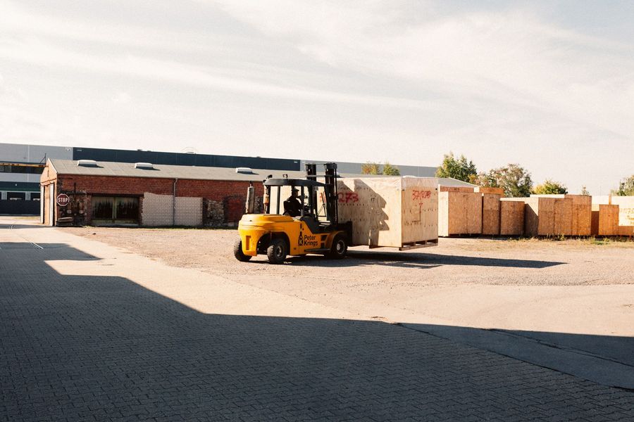 Holz, Hightech, Handwerk: Verpackung für den internationalen Erfolg