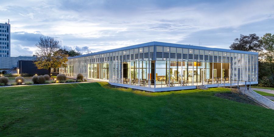 hks | architekten GmbH Kantine des BMVG hks | architekten GmbH Kantine des BMVG