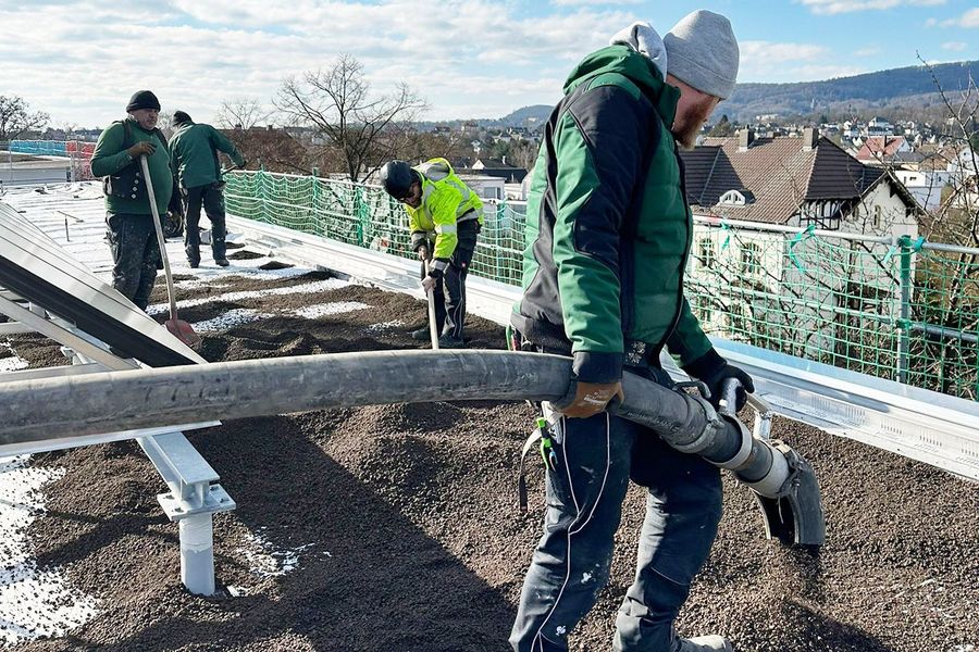 Wegener Bedachungen GmbH Vorbereitung für Gründach Wegener Bedachungen GmbH Vorbereitung für Gründach