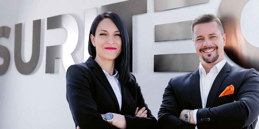 Suritec Systems GmbH Vanessa Hepting und Jonatan Freude Suritec Systems GmbH Vanessa Hepting und Jonatan Freude