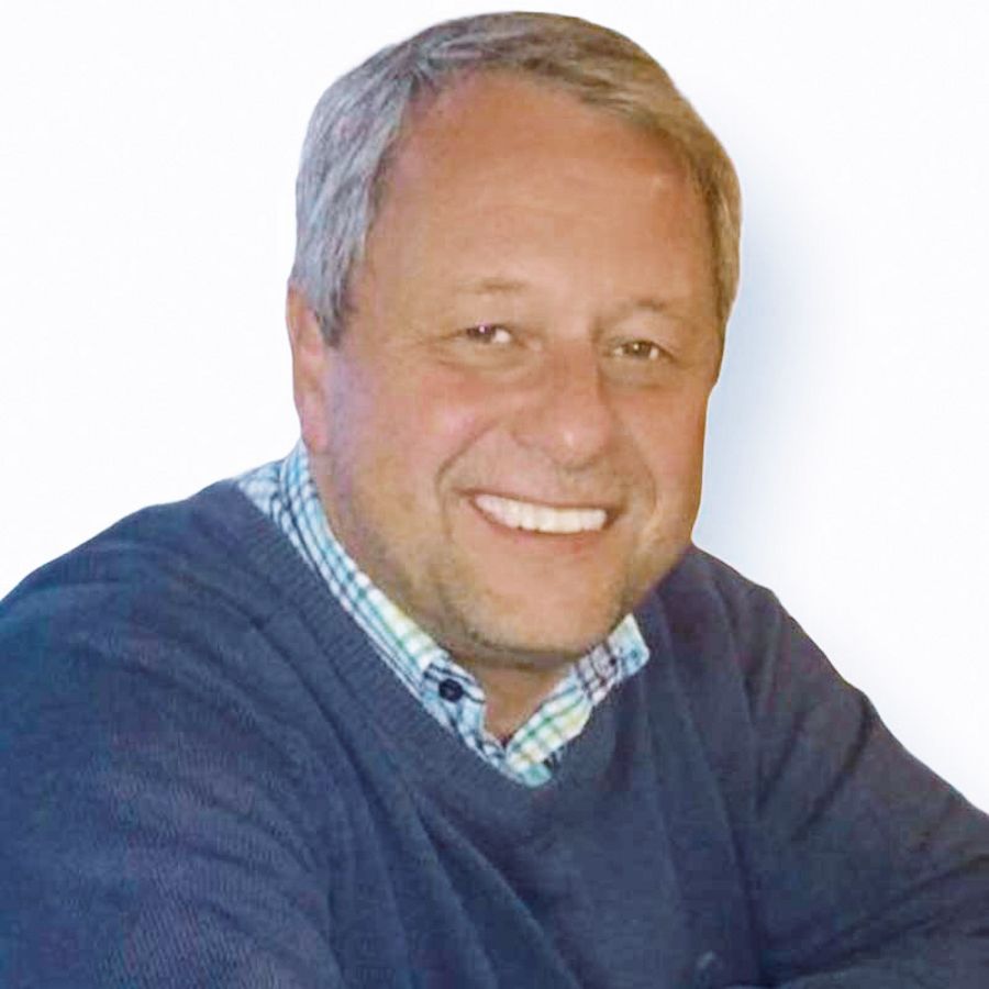 HUGO PETERSEN GmbH Axel Schulze