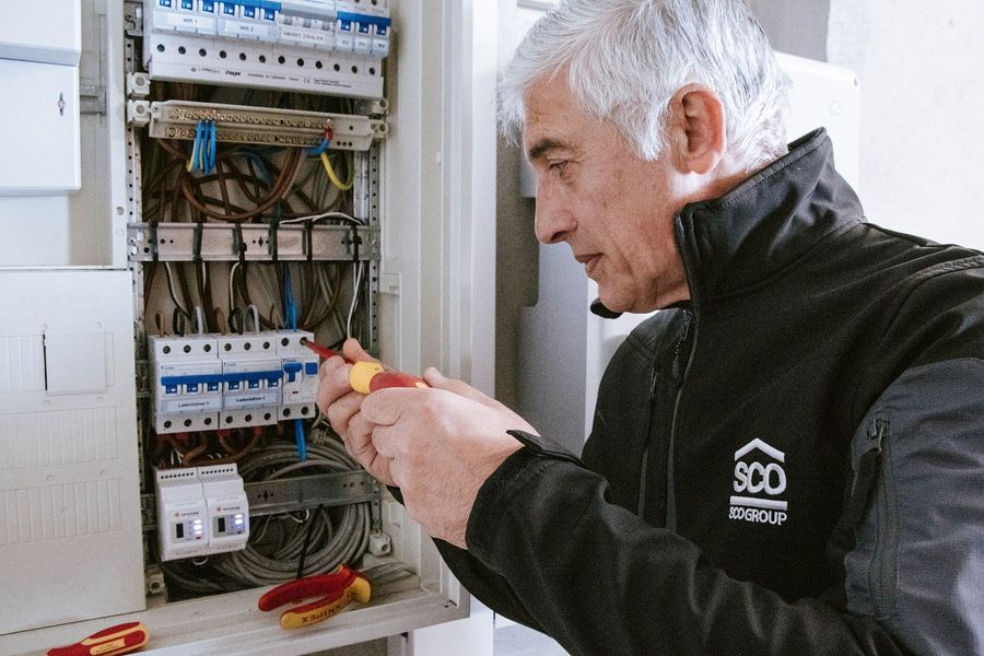 S.C.O. Gebäudereinigungs GmbH Elektroservices