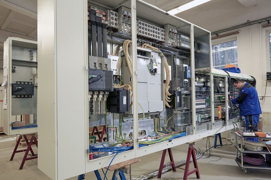 cam GmbH Sorgfalt und Know-how cam GmbH Sorgfalt und Know-how