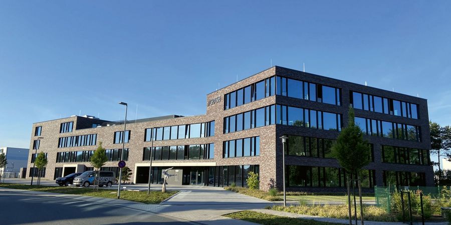 //CRASH Unternehmensgruppe Neubau //CRASH Unternehmensgruppe Neubau