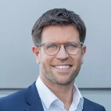 Dr. Henning Richter