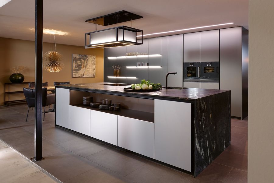 Florian Uhl GmbH Moderne Eleganz