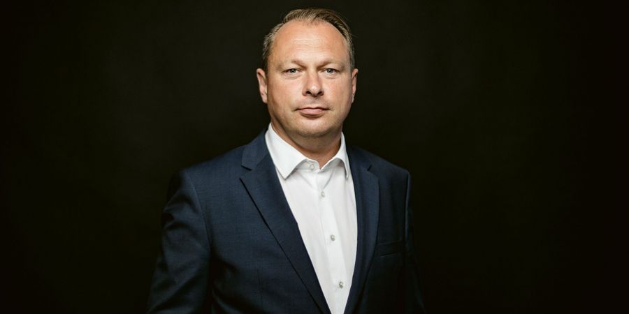 Schwarze und Schlichte GmbH & Co. KG Dirk Hasenbein