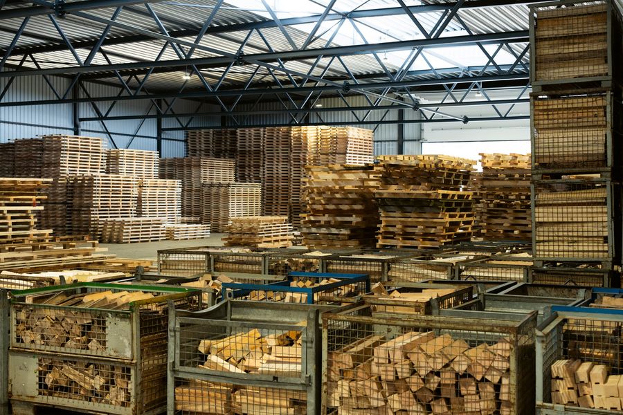 ...die für das Projekt ‘Wood4Wood’ benötigt werden, ebenso die neuen Paletten, die für diverse Kundenanforderungen zur Verfügung stehen