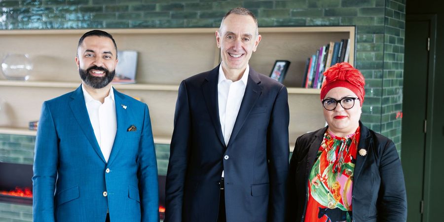 Partnerschaft und Wachstum: David Etmenan (CEO & Owner NOVUM Hospitality), Elie Maalouf (CEO IHG Hotels & Resorts) & Samira Said (CEO NOVUM Hospitality)
