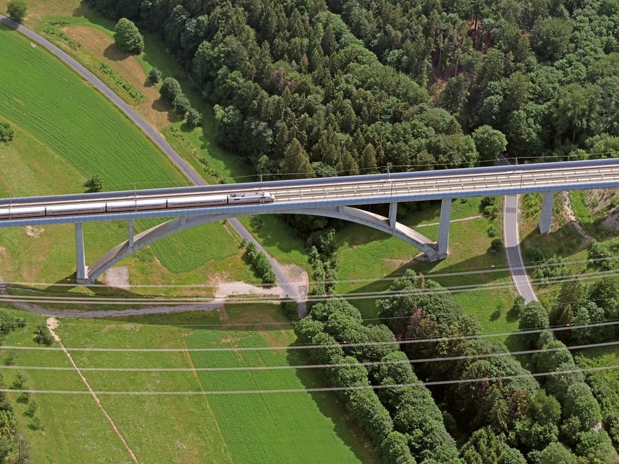 Löcher stopfen und Daten managen Löcher stopfen und Daten managen