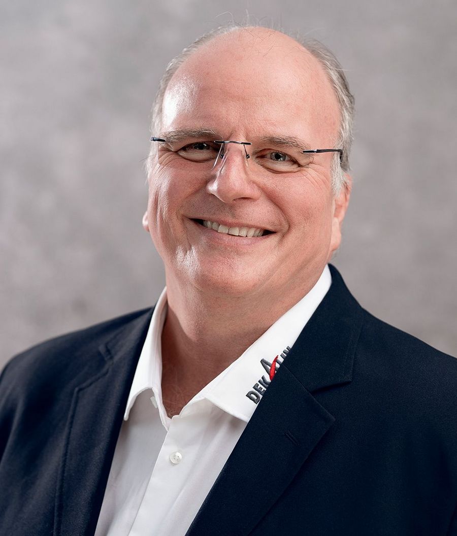 Michael Windecker, Geschäftsführer der DEKA Kleben & Dichten GmbH