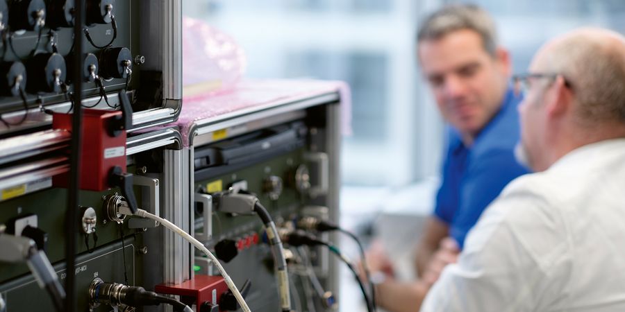 Laborarbeit Spherea GmbH Laborarbeit