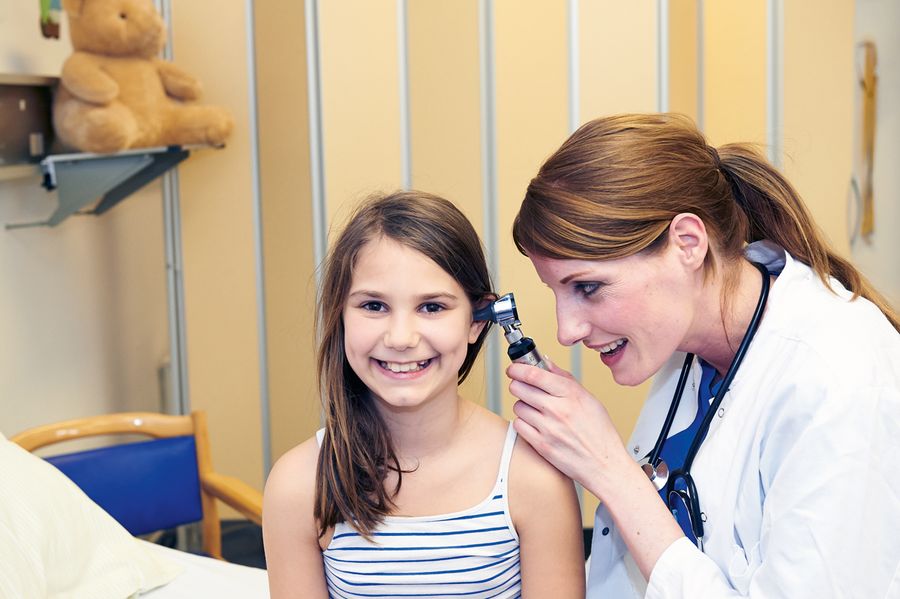 Eine Untersuchung in der ambulanten Kindertagesklinik 