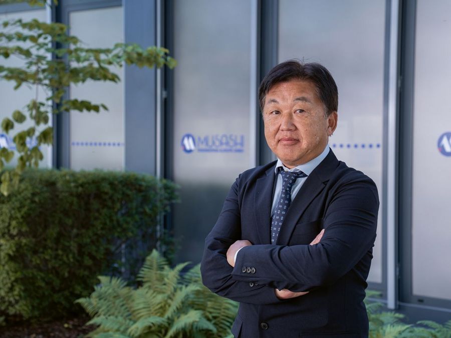 Okuyama, Kaoru