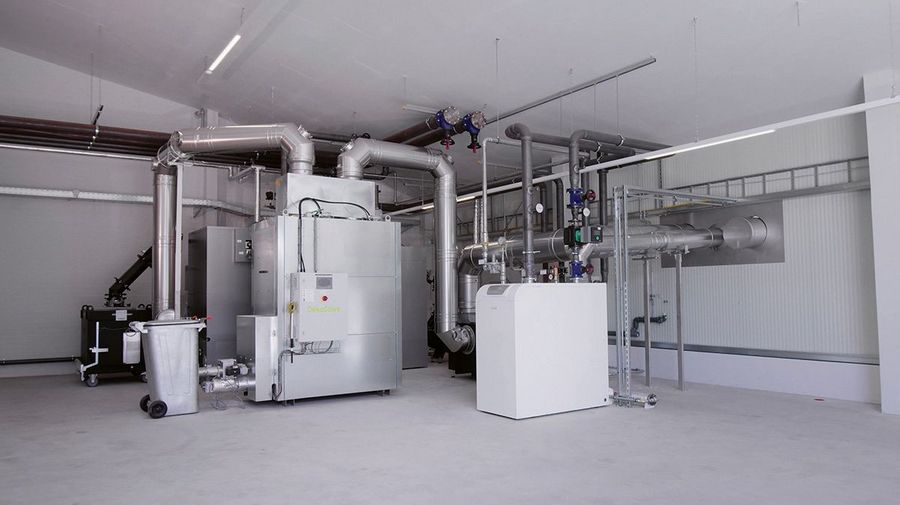Bernhard Poll Schornsteintechnik GmbH Heizzentrale mit Pelletheizung und Feinstaubabscheider