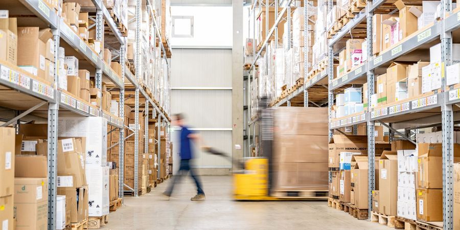 megro GmbH & Co. KG lieferfähig