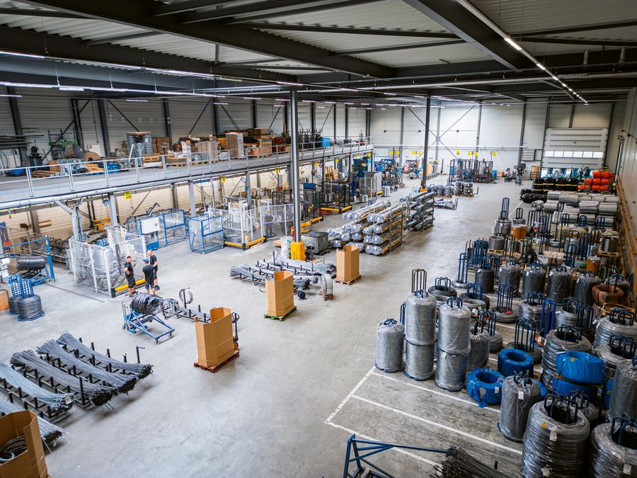 Am Firmensitz bietet das Unternehmen... Am Firmensitz bietet das Unternehmen...