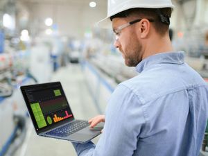 Effiziente Anomalie- erkennung für die Industrie