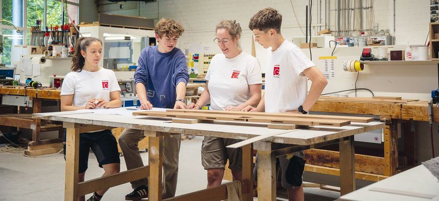 GLAESER AG Jungschreiner-Akademie GLAESER AG Jungschreiner-Akademie