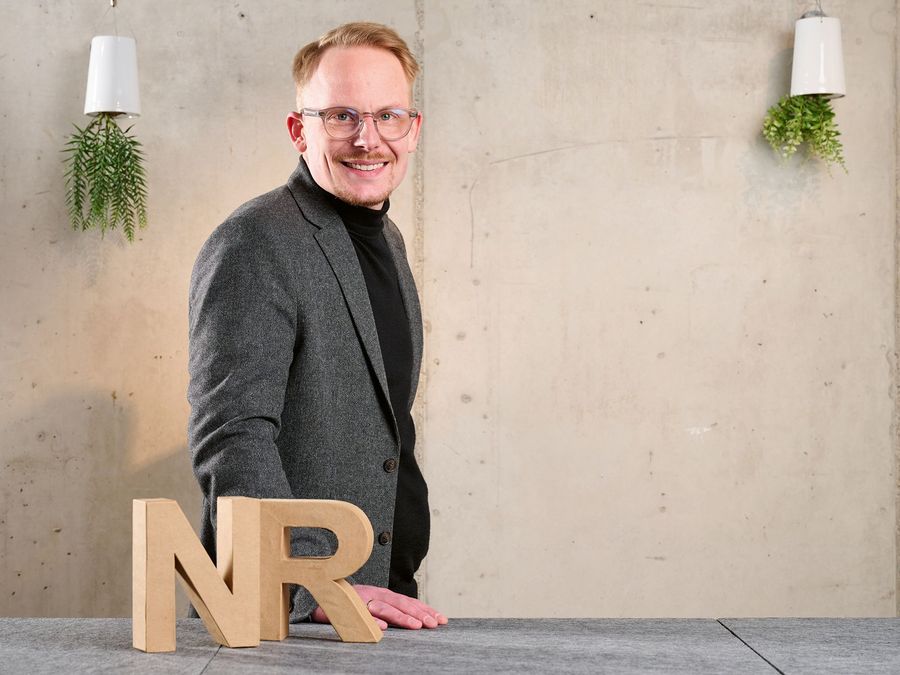 Große-Gung, Alexander