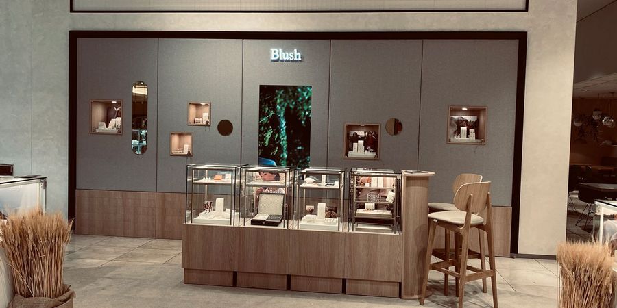 Venson Amsterdam BV Blush Shop im Bijenkorf Eindhoven Venson Amsterdam BV Blush Shop im Bijenkorf Eindhoven