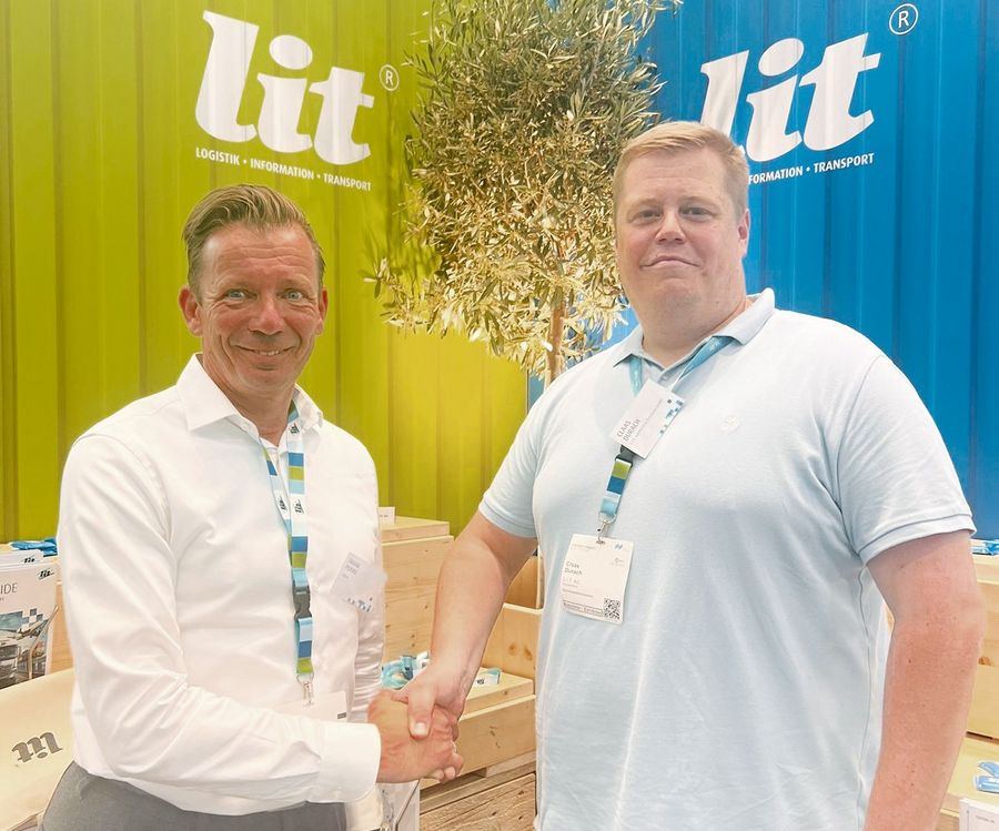 Frank Plinke,  Geschäftsführer  der Gübau Logistics GmbH und Claas Durach,  Geschäftsführer  der L.I.T Automotive Solutions GmbH