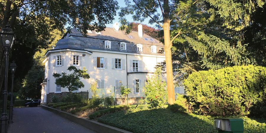GLOBAL-FINANZ AG Viertelmillion Kunden GLOBAL-FINANZ AG Viertelmillion Kunden