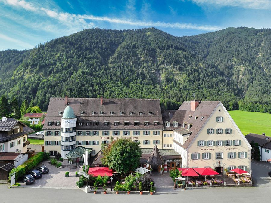 Zwischen Klostermauern und Alpenblick