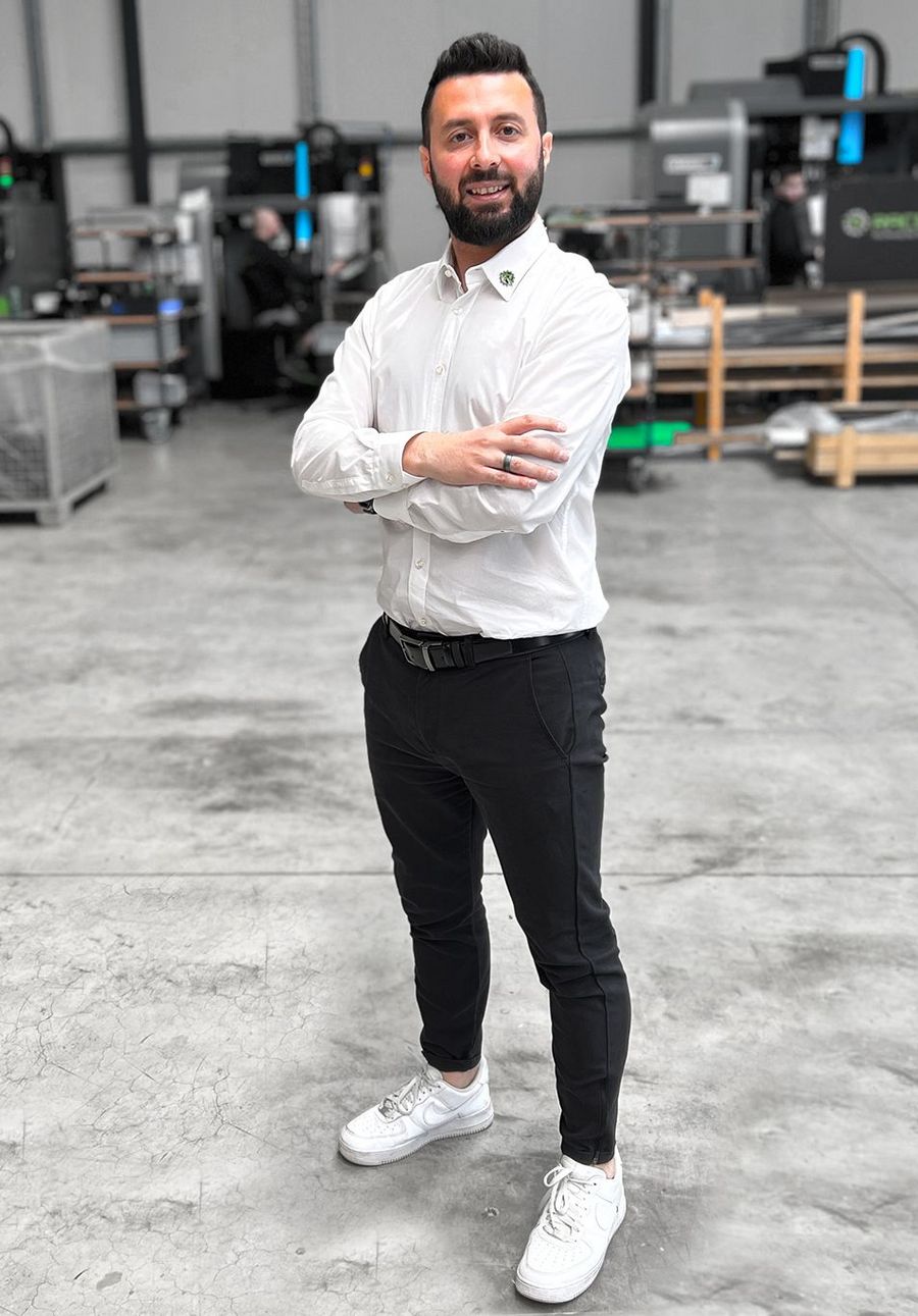 Süleyman Ceyran, Geschäftsführer der RACEPLAST GmbH