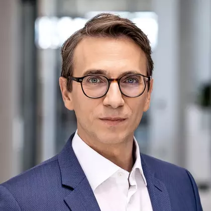 Dr. Sandro Reinhardt