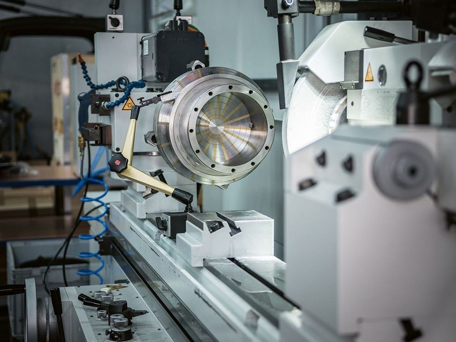 Präzision unter Druck: Wie Wartung zum Wettbewerbsvorteil wird Präzision unter Druck: Wie Wartung zum Wettbewerbsvorteil wird
