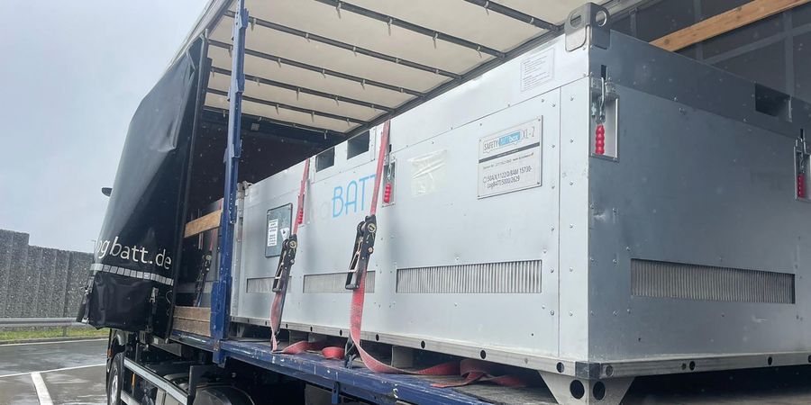 LogBATT GmbH Lkw offen LogBATT GmbH Lkw offen