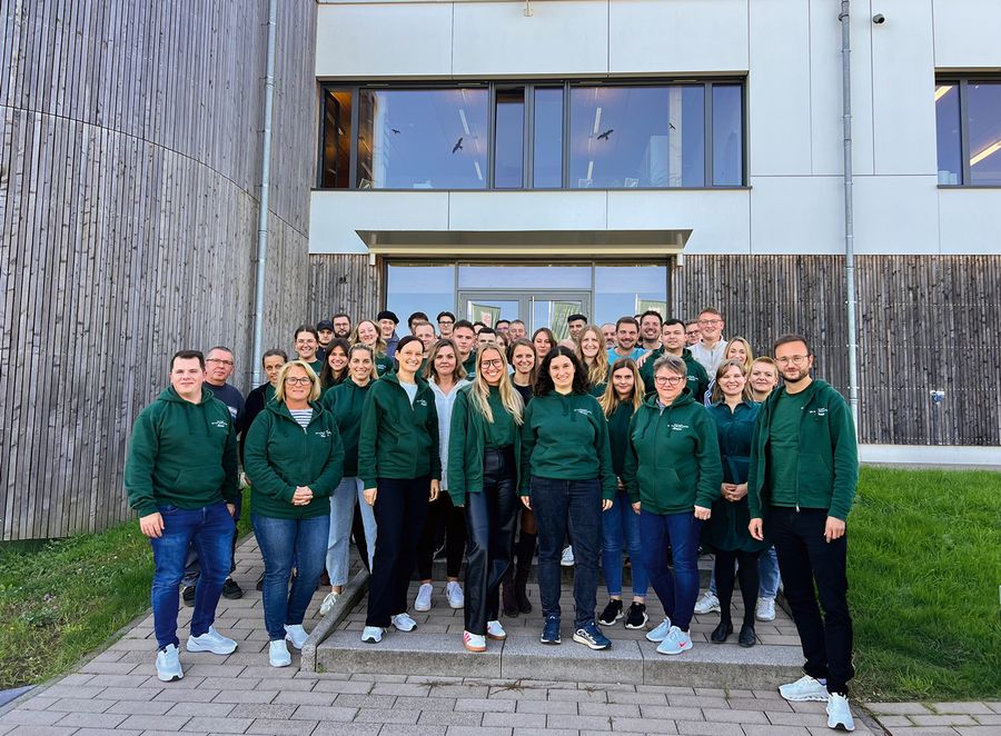 125 Mitarbeiter beschäftigt Biovegan in Bonefeld; ein Team, das auch in schwierigen Zeiten zusammenhält 125 Mitarbeiter beschäftigt Biovegan in Bonefeld; ein Team, das auch in schwierigen Zeiten zusammenhält