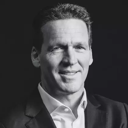 Dr. Axel Weiler