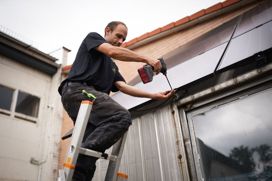 KES Krechlok Elektrosysteme GmbH Montage