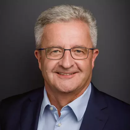 Helmut Schuller