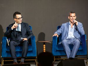 Global lehren, lokal entwickeln