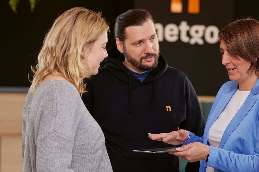 Der Mensch im Mittelpunkt: Sowohl im Team als auch bei den Kunden zählt persönliche Nähe Der Mensch im Mittelpunkt: Sowohl im Team als auch bei den Kunden zählt persönliche Nähe