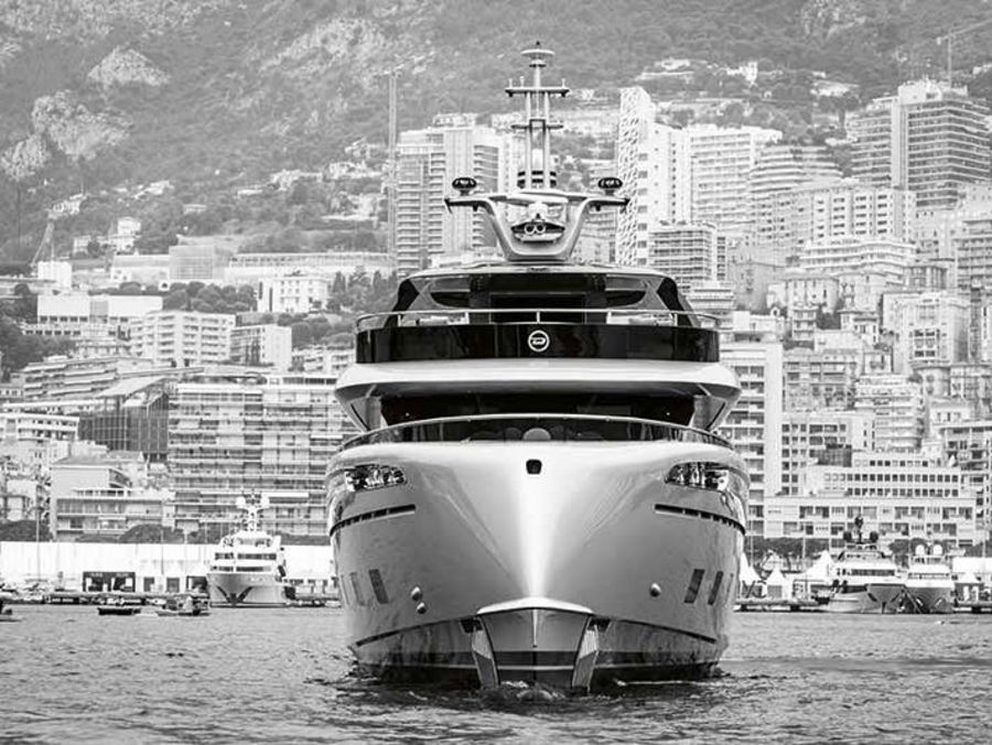 Porsche Design Dynamiq GTT Hybrid Superyacht