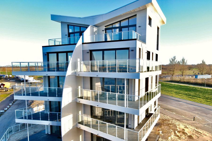 ROHWER STAHL & METALLBAU GmbH Metallsegel 