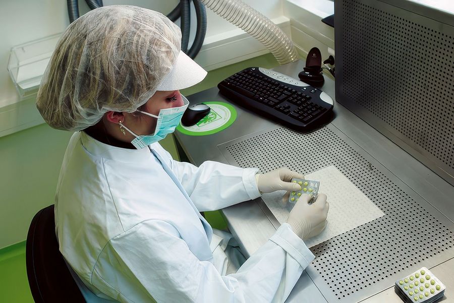 Deutsche Blistergesellschaft mbH präzise entblistert Deutsche Blistergesellschaft mbH präzise entblistert