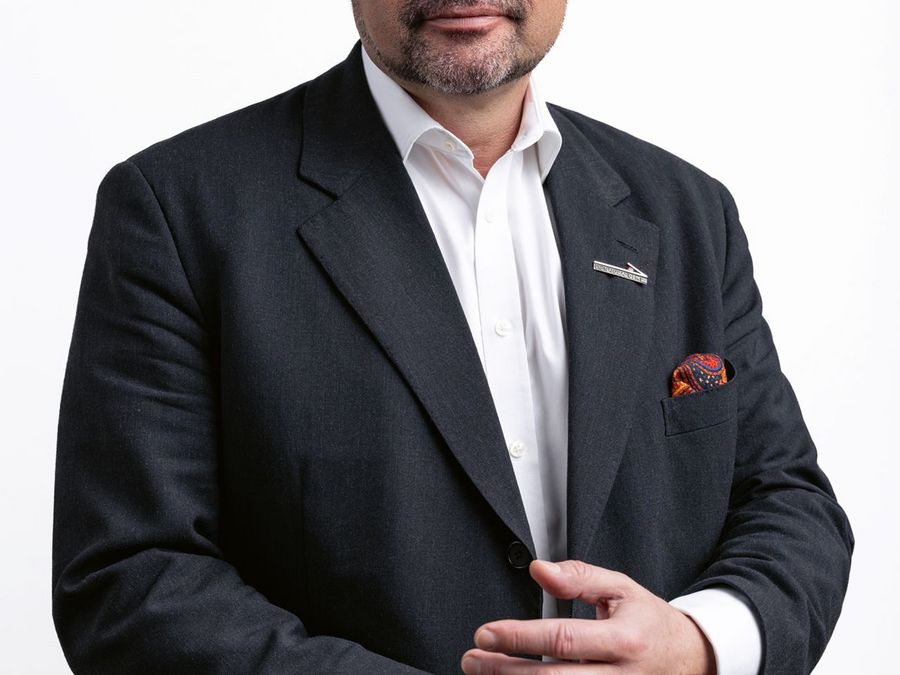 Schröck, Dr. Thomas