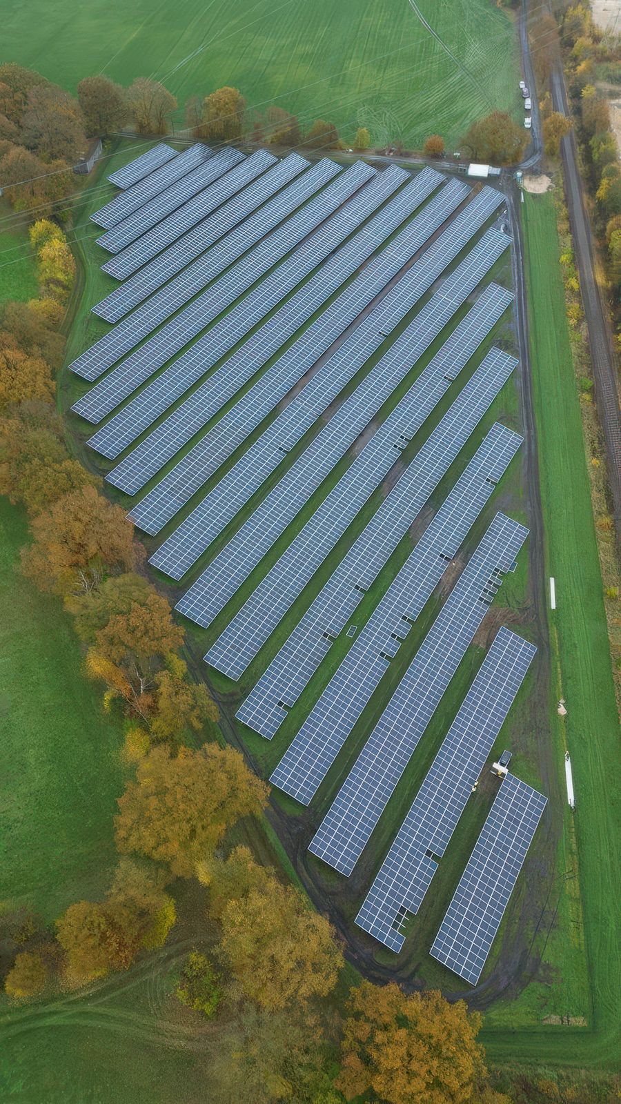 LIMES GmbH – Deutsches Solarzentrum PV-Freiflächenanlage 