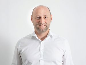 Die Synergie von Hydraulik und Elektronik