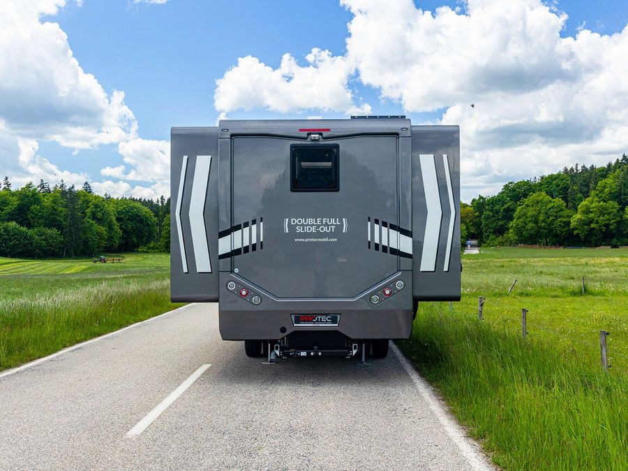 PROTEC GmbH & Co. KG Heckansicht mit slideout