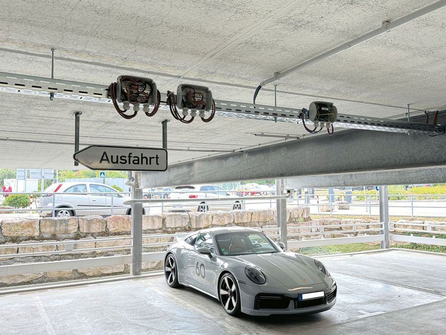 Instandsetzung mit Wirkung: Bei einem Parkhaus der Dr. Ing. h.c. F. Porsche AG brachte Consolvo ihre Expertise in der Betonsanierung ein Instandsetzung mit Wirkung: Bei einem Parkhaus der Dr. Ing. h.c. F. Porsche AG brachte Consolvo ihre Expertise in der Betonsanierung ein