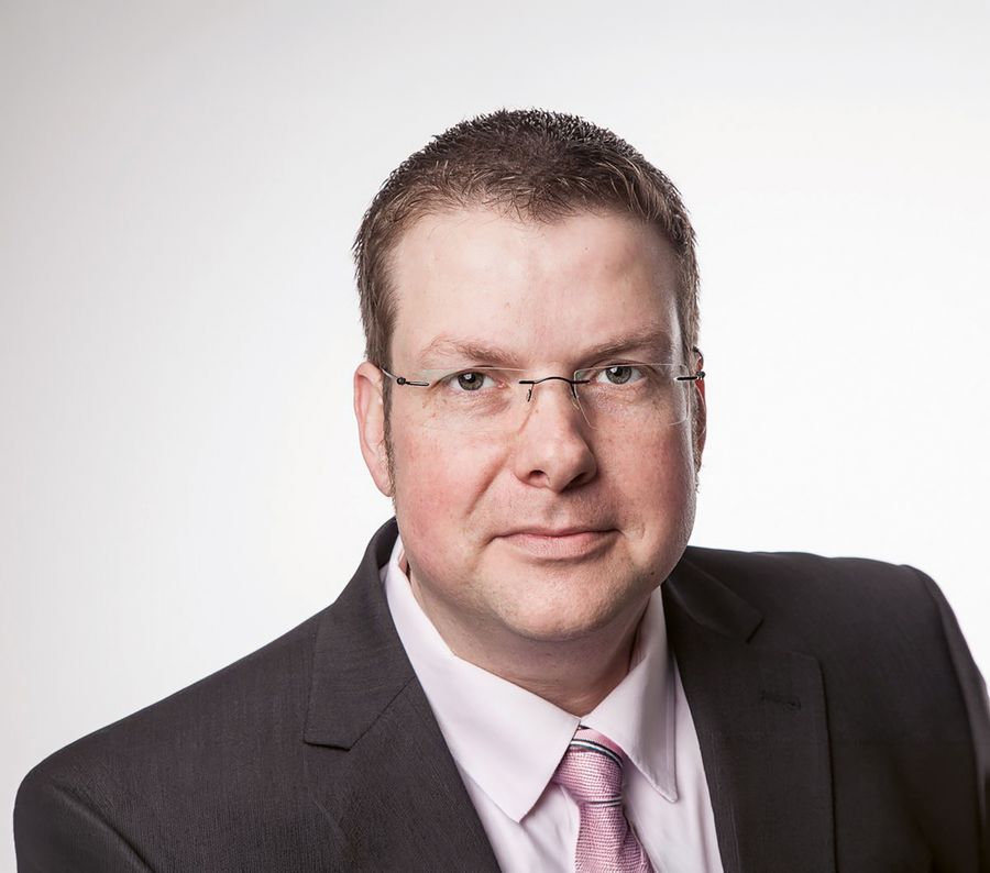 IDENTA Ausweissysteme GmbH Portrait IDENTA Ausweissysteme GmbH Portrait