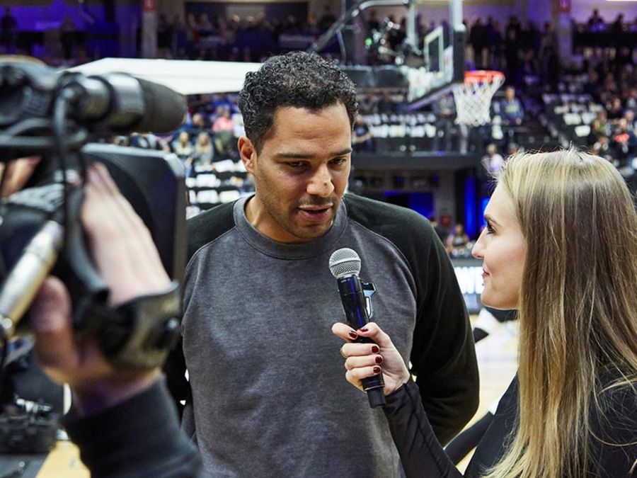 Wir wollen Basketball als Breitsportart in Hamburg etablieren Wir wollen Basketball als Breitsportart in Hamburg etablieren